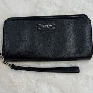 Kate Spade Black Wristlet Clutch